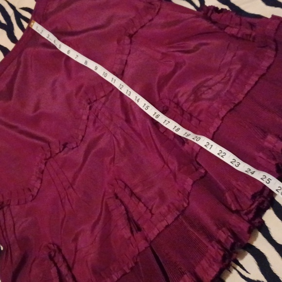 🌹Silky,  Burgundy color skirt from Banana Republic - Picture 12 of 12